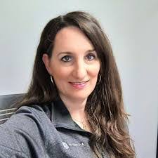 Erin Beal's Instagram, Twitter & Facebook