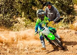 Motor bebek modif trail klx. Ternyata Kawasaki Klx 150 Ada Versi Anak Anaknya Bisa Main Tanah Enggak Ya Gridoto Com