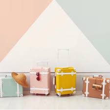 Con el estilo vintage el pasado vuelve a invadir nuestras casas, creando un aspecto elegante y distinguido. Maleta Seeya Maleta Ninos Decoracion Infantil Almacenaje Vintage