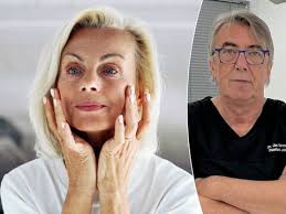 POLL: Wie droeg de mooiste rode jurk op de Emmy Awards 2013?