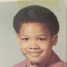 Milton Jones JR (@miltj)