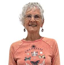 Paula Vandenberg's Instagram, Twitter & Facebook