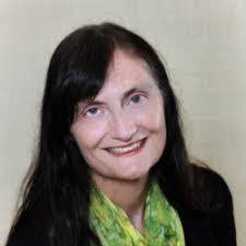 Janet Pope's Instagram, Twitter & Facebook