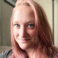 Amanda Parrott's Instagram, Twitter & Facebook