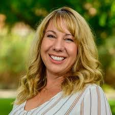 Katie Jameson's Instagram, Twitter & Facebook