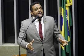 Includes transpose, capo hints, changing speed and much more. Justica Condena Deputado Bolsonarista A Indenizar Ministro Alexandre De Moraes Em R 70 Mil Por Ofensas Nas Redes