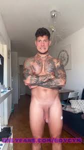 Boygym Tiktok 大鸡巴 肌肉挂男孩 由 Boy gym: 纹身, 单人表演, 素人 男同 色情 | Faphouse