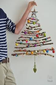 Around This Time Of Year Finding Wood Sticks And Branches Outside Is An Easy Task With All O Basteln Weihnachten Weihnachtsdeko Basteln Weihnachtszeit Basteln