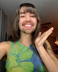 Addison Rose's Instagram, Twitter & Facebook