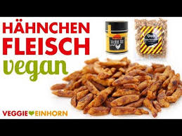 Veganes Hahnchenfleisch Aus Sojaschnetzeln Zubereiten Soja Schnetzel Fleischersatz Selber Machen Soja Geschnetzeltes Geschnetzeltes Leckere Vegane Rezepte