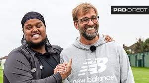 Liverpool manager jurgen klopp is not often known to be a grumpy figure when speaking to the but when he realised the man asking the questions hadn't finished, he quickly returned, smiled and. Chunkz Ft Jurgen Klopp Pavement To Pitch Youtube