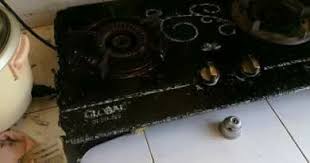 Dapur gas lama berjenama elba di beli pada harga rm49 kerana mendapat baucer diskaun daripada kedai barangan elektrik sen heng. Dapur Gas Kaca Memang Menjadi Klangkampunghalamanku Facebook