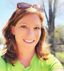 Leah Hawley's Instagram, Twitter & Facebook