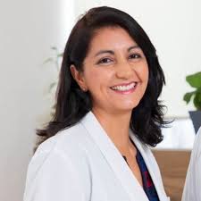 Dra. Carolina Bernal López