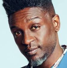 Tout peut arriver added a new photo.