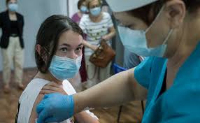 Москва и московская область практически одновременно ввели обязательную вакцинацию ряда категорий граждан. P7d4zl7w Nmydm