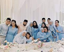 Adik beradik neelofa & family. Ayah Kandung Neelofa Mohd Noor