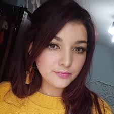 Dunia Trochez's Instagram, Twitter & Facebook