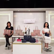 Pantau dan semak senarai harga barang harian secara online melalui laman web portal fama untuk ketahui harga terkini barangan dapur mengikut setiap negeri. Tracey Star We Are Live Now Lancaster Polo Hannah Go Facebook