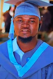 Nigeria Boxer As A Dead Effigy & When Alive To Dream To Conquer. *This two  pics expresses the vanities of vanities of life which Wike & Co...Senator  Peter Nwebonyi et al we