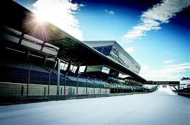 Ogni torneo è giocato in modalità 1v1 fino agli ottavi di finale. Red Bull Ring Tour 1 Mal Bei Jollydays Finde Deins