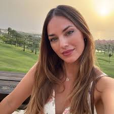 Helen Lindes: Actualidad, moda y belleza