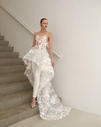 New York Bridal Fashion Week Trends Lindsey Brunk Event Planning Design Wedding Dress Trends Bridal Hoodies Bridal Fashion Week