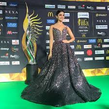 Iifa 2017 Best Worst Dressed Alia Katrina Rocked Taapsee Neha Dhupia Sinked Online Wedding Dress Fairy Wedding Dress Dresses She not only stunned everyone with her talent as she bagged the best actress honour for her film bajirao mastani, she also scored high.