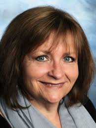 Lisa Starnes's Instagram, Twitter & Facebook