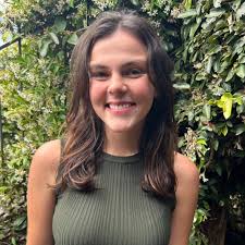 Ariana Afshari is a Dartmouth Healthcare Foundations Society for Medical  Humanities who participated in two virtual summer academic seminars. This  is what she has to say about her experience: "Participation in Dartmouth