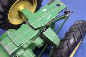 Antique john deere tractors and implements are still doing the chores on this small hobby farm in new england. Vintage John Deere 1 16 Diecast Narrow Front Tractor Parts Repair 1899829407