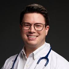 Gillian Naro, MD MEd (@GillianNaro)