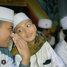 # guru mulia sandaran jiwa. Lirik Samara Gus Azmi Syubbanul Muslimin Demen Sholawat Lirik
