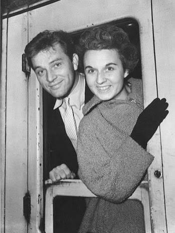 Sybil Christopher, First Wife of Richard Burton, Dies at 83