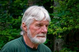 _WCB1812 Bob McCurdy Wood Carving teacher