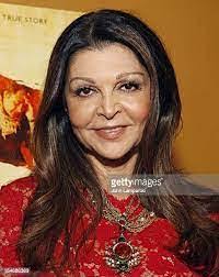 Carlotta Cole's Instagram, Twitter & Facebook