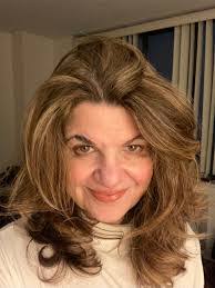 Debra Gill's Instagram, Twitter & Facebook