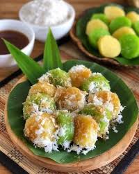 Kue cenil hanya dapat anda temukan di pasar atau di bazar saat. Tradisional Buat Kue
