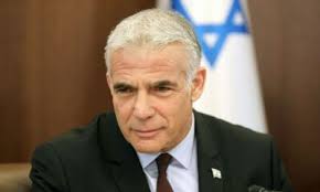 Modi Ephraim, director general adjunto para América Latina y el Caribe  (derecha), y el embajador Daniel Saban