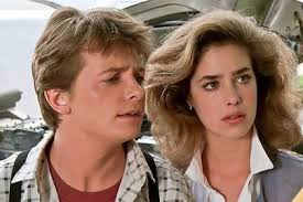 A kis hercegnő így bújik testvéréhez