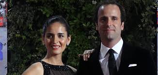Paloma soto • 34 pines. Stefan Kramer Sorprende A Su Esposa Con Emotivo Saludo De Cumpleanos