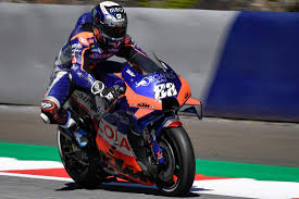The latest tweets from @motogp Motorlat Motogp Styria Gp Miguel Oliveira Wins A Crazy Race As Miller And Espargaro Go Wide At Last Corner