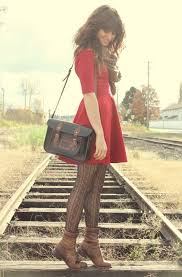 Love The Dress With The Shoes And Tights Chicstyle Org Chic Fall Outfits Fashion Little Red Dress