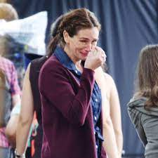 Facebook gives people the power to share and makes the world more open and connected. Julia Roberts Tranenausbruch Am Set Ist Ihr Mann Ausgezogen Bunte De