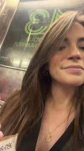 Kat Graves's Instagram, Twitter & Facebook