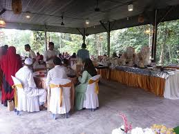 Sentosa villa berada di taiping bandar yang aman damai taiping ni memang dari dulu bandar yang nyaman, pokok pokok dan tasik pun besar. Wedding Ms Mimi Huslinda At Sentosa Villa Resort Facebook