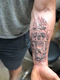 Memento Mori And Amor Fati Tattoo By Renot At Aragon Tattoo Studio Memento Mori Tattoo Amor Fati Tattoo Tattoos