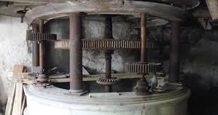 Sauvetage Et Restauration D Un Moulin A Farine Et D Un Moulin A Huile En Ardeche Moulin De La Pataudee Federation Des Moulins De France