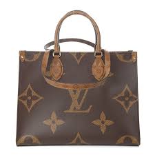 Since 1854, louis vuitton has brought unique designs to the world, combining innovation with style and always aiming for the finest quality. Louis Vuitton Bags How To Buy Them And The Style To Choose Who What Wear
