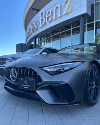 Guaranteed to turn heads. #mercedesbenz #mercedesamg #SL63 #oakville #luxury